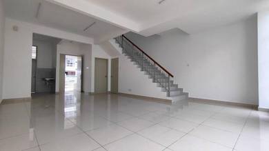 Imperial Jade Residenz,Bandar Seri Alam Double Storey can do Full Loan