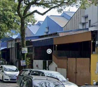 Batu Caves - Spring Crest 1 1/2 Storey Factory For Sale