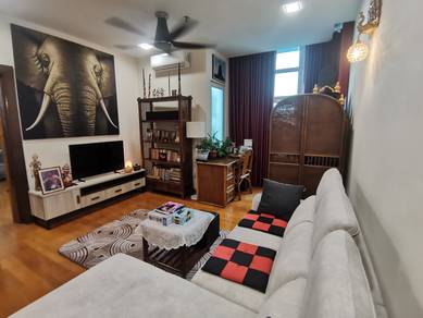 Fully furnished condo for sale in Brickfields, KL