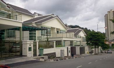 Ashley Green Semi D , Gelugor |friendly community, Well maintained|