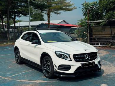 Mercedes Benz GLA250 4MATIC AMG LINE (CBU)