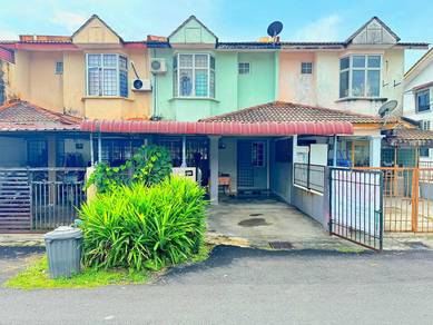 FACING OPEN‼️ 2 Storey House @ Taman Dahlia, BBST, Sepang