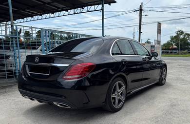 Mercedes Benz C200 2.0 AMG LINE
