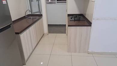 (READY MOVE IN - SEMI FURNISH) - Savanna Condo, Family, Female Student