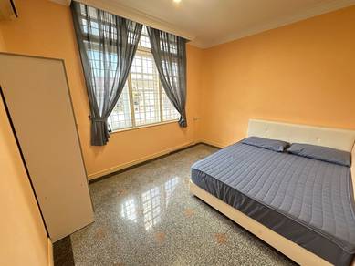 Greenlane Jelutong Batu Lanchang Bungalow Room Medium Room For Rent