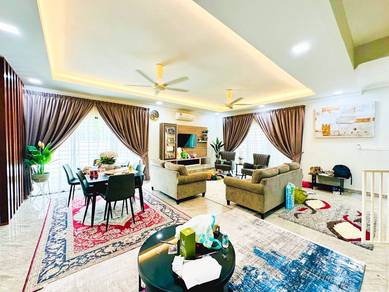 RENOVATED CORNER LOT Double Storey Terrace Laman Delfina Nilai Impian