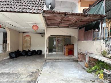 Double storey terrace house in Templer Taman Jayamas for sale