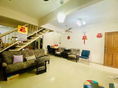 FREEHOLD ❗ KEADAAN BAIK Double Storey Taman Melawati Jalan J Kl