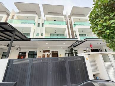 FULLY RENOVATED - TRIPLE STOREY TERRACE REFLEXION TYPE GRANDE Puchong