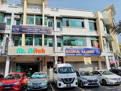 3 Storey shop @ Putra kajang