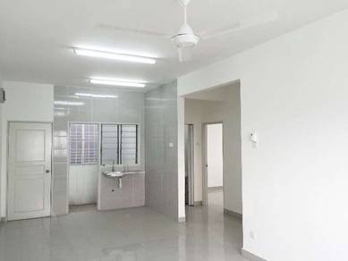 Negotiable, Kemuning Aman Apartment, Nice unit, Below Market Price