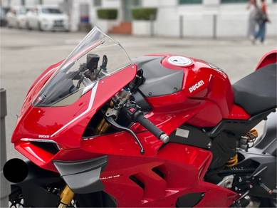 Ducati Panigale V4 S (Full Accessory-Mileage 9K)