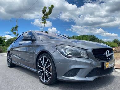 Mercedes Benz CLA180 1.6 AMG Sport (A)
