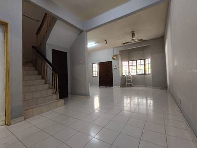 BELOW MARKET VALUE 20x75 Kitchen Extended Bandar Puteri Klang Kesas