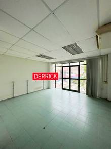 Shoplot Rent 3 Storey At Jalan Jones Worth Rent Good Condition
