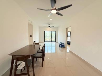 BIGGEST Corner LoT [ M Adora ] MelawaTi 4 Rooms Furnished 2 Carpark