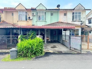 Double Storey Taman Dahlia Bandar Baru Salak Tinggi
