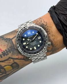 Custom Seiko Mod 46mm Black Pearl Silver Tuna Yach