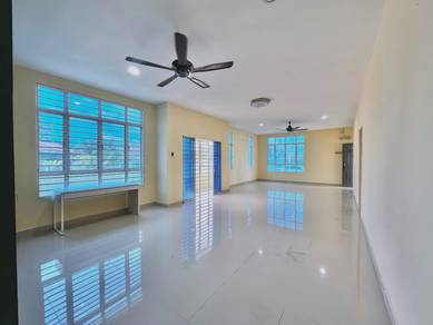 Corner Lot Bungalow for Rent @ Mahkota Hills, Lenggeng