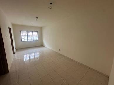 Ground Floor Unit At Apartment Idaman Damansara Damai For Sell