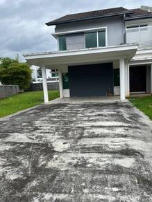 2S Semi D, Large Land Facing Lake View House, Bandar Laguna Merbok