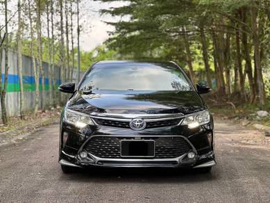 Toyota CAMRY 2.5 HYBRID PREMIUM (A)