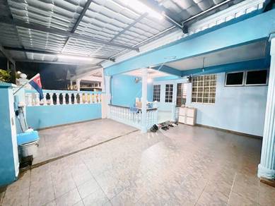 FREE FACING GOOD CONDiTION BANDAR BARU UDA FOR SALE