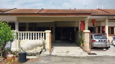 1 Storey Terrace Taman Damai, Sungai Pelek, Sepang