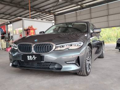 Bmw 320i SPORT 2.0L (A) FULL LOAN
