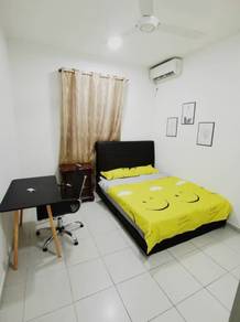 Medium Room Suria Jelatek Ampang Hilir Walk To LRT Great Eastern Mall
