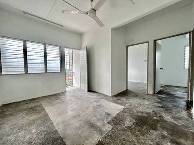CHEAP REFURBISH NEARBY CKE HIGHWAY Flat Taman Cheras Mas
