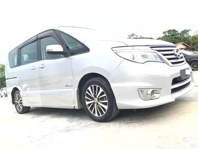 Nissan SERENA 2.0(A)HYBRID HIGHWAY STAR/POWER DOOR