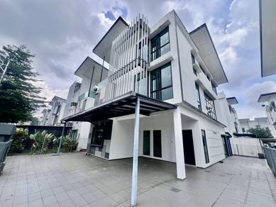 (EXCLUSIVE+TERMURAH)3  Storey Semi D Dprestij Villa Kajang Perdana