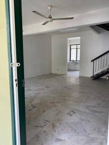[Direct Owner] 2sty Basic Unit | Putra Perdana 6 | Puchong | Nego