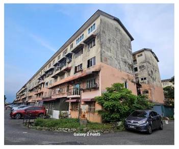 Flat Putra Budiman Seri Kembangan untuk dijual.