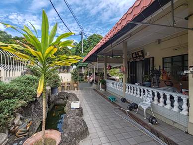 【FREEHOLD】Town🔥 Corner Single Storey Bungalow Melaka Town Durian Daun