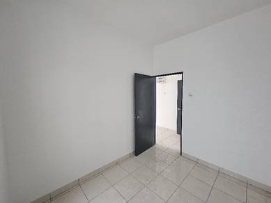Suria Mewah Resident Sale, 4 Room 2 Bath 2 Parking 1000sqft Full Loan