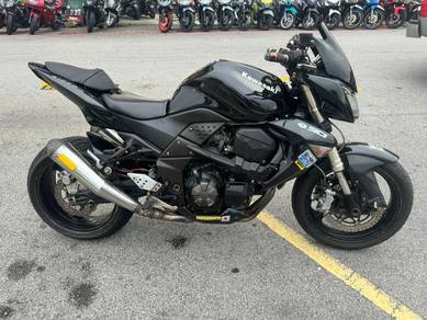 2008 Kawasaki Z1000 4Cylinder "Arrow Twin Exhaust