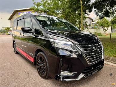 Nissan SERENA 2.0 S-HYBRID PREMIUM HIGHWAY