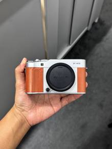 (USED) X-A5 Fujifilm Body