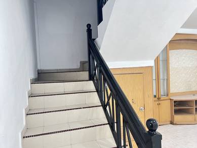 For Sale: RumahTeres 2 tingkat @ Tmn Seri Selendang Bt Berendam Melaka