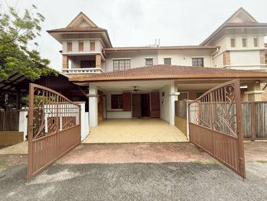 Corner Lot Semi-D Double Storey @ Bandar Nusaputra Puchong