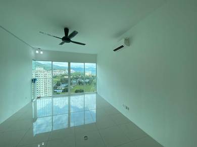 Cheapest The Clovers 1598sf with Private Lift 2 car parks Sungai Ara