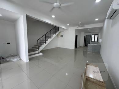 For Ren Nadira Bukit Raja Double Storey Renovated Good Condition Klang