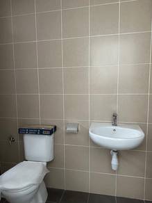 3 rooms for sale  1045sqft 8 mins to Mid Valley TRX Sunway Velocity