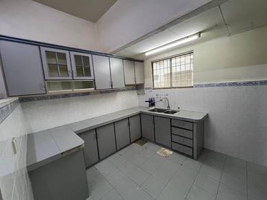 PARTLY FURNISHED 2 Storey Terrace Bandar Laguna Merbok For Rent