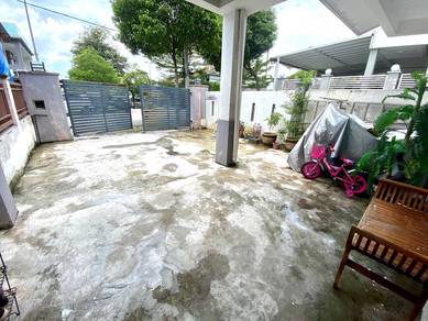 Double Storey Endlot Terrace House Taman Ukay Bestari