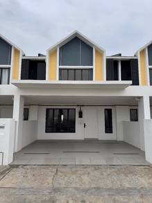 Freehold Landed 22x70【💰Gaji 3.5k Senang Dapat‼️】Eka Height Nilai