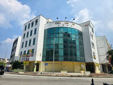 Kawasan 18 Jalan Raja Bot Klang Corner Shoplot 4 Floor With Lift Murah