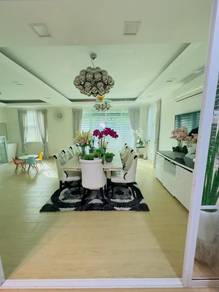 Rumah BANGLO 3TINGKAT MEWAH 7BILIK K.TRG GOLF RESORT TOK JEMBAL